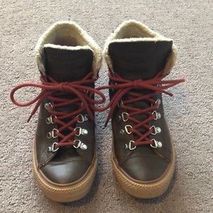 Converse Leather Hightop